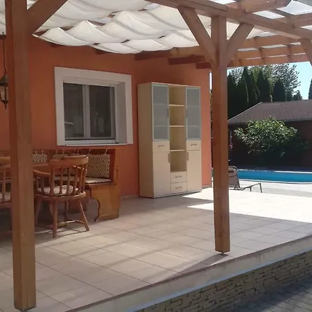 In 20188 Nyaraló