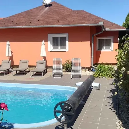 Casa de Férias In 20188 Balatonszentgyorgy