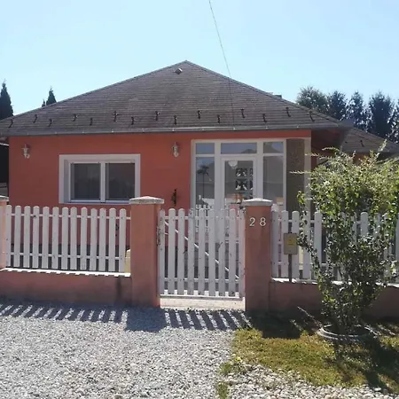 In 20188 Nyaraló *
